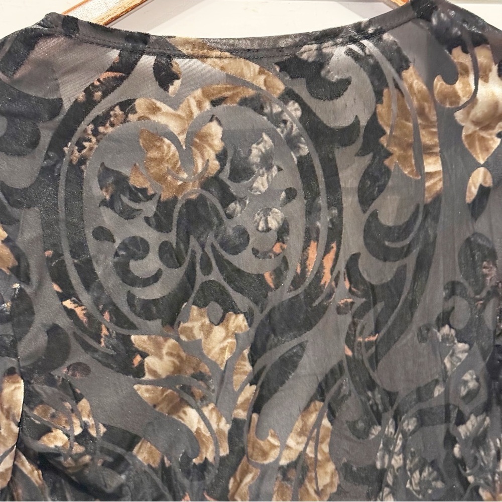 Wet Seal Black Y2K Sheer Burnout Floral Tie-Front Blouse w/ Bell Sleeves small - Picture 5 of 7